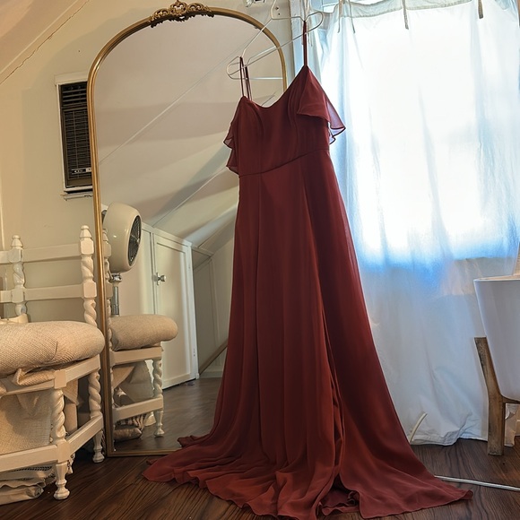 Rust color Davids Bridal Bridesmaid dress. Size 8 - Picture 3 of 7